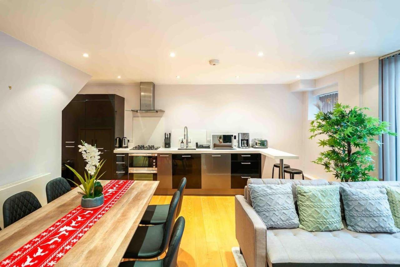 Holiday home Immaculate 1-bed House In