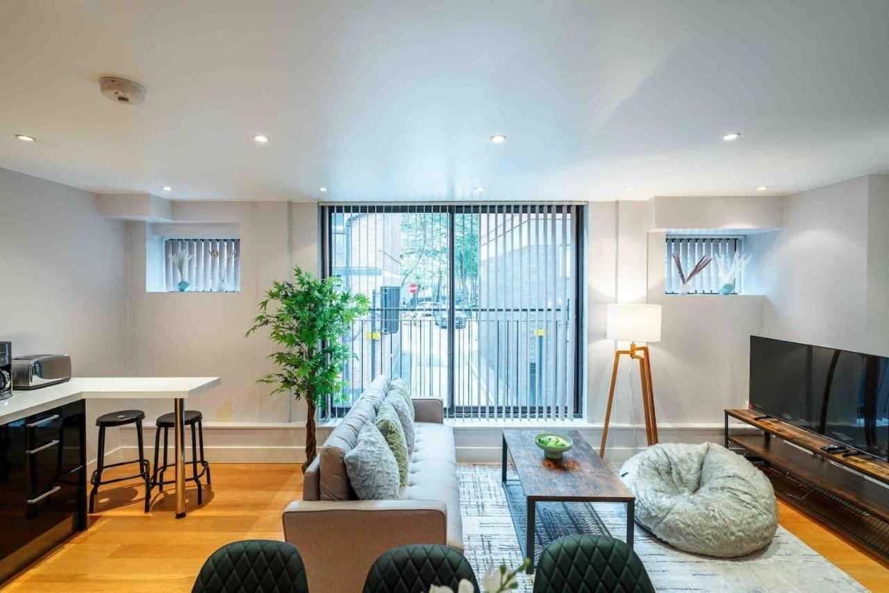Immaculate 1-bed House In * Londra